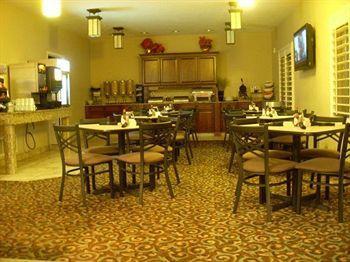 Landmark Inn And Suites 弗纳尔 外观 照片
